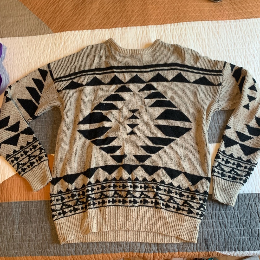 Medium oversized sweater
